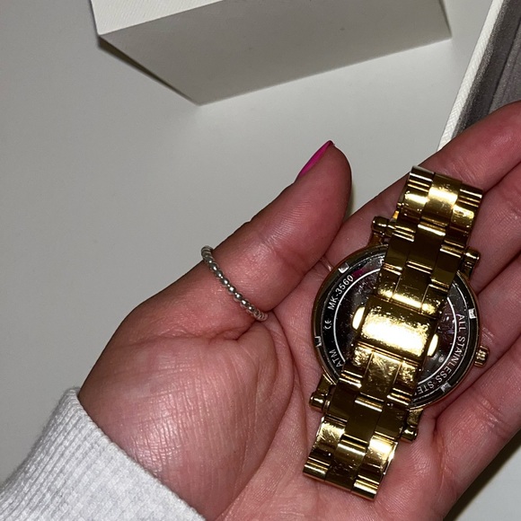 Michael Kors Watch - Picture 3 of 3
